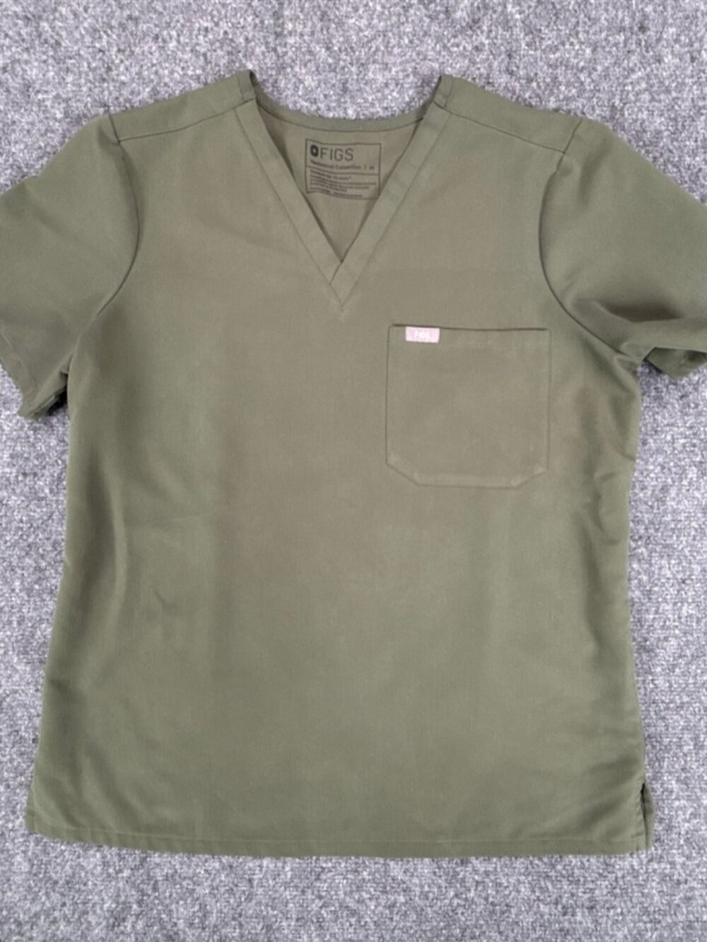 FIGS Technical Collection Scrub Top Women's M PO#5315 Olive Green V-Neck
